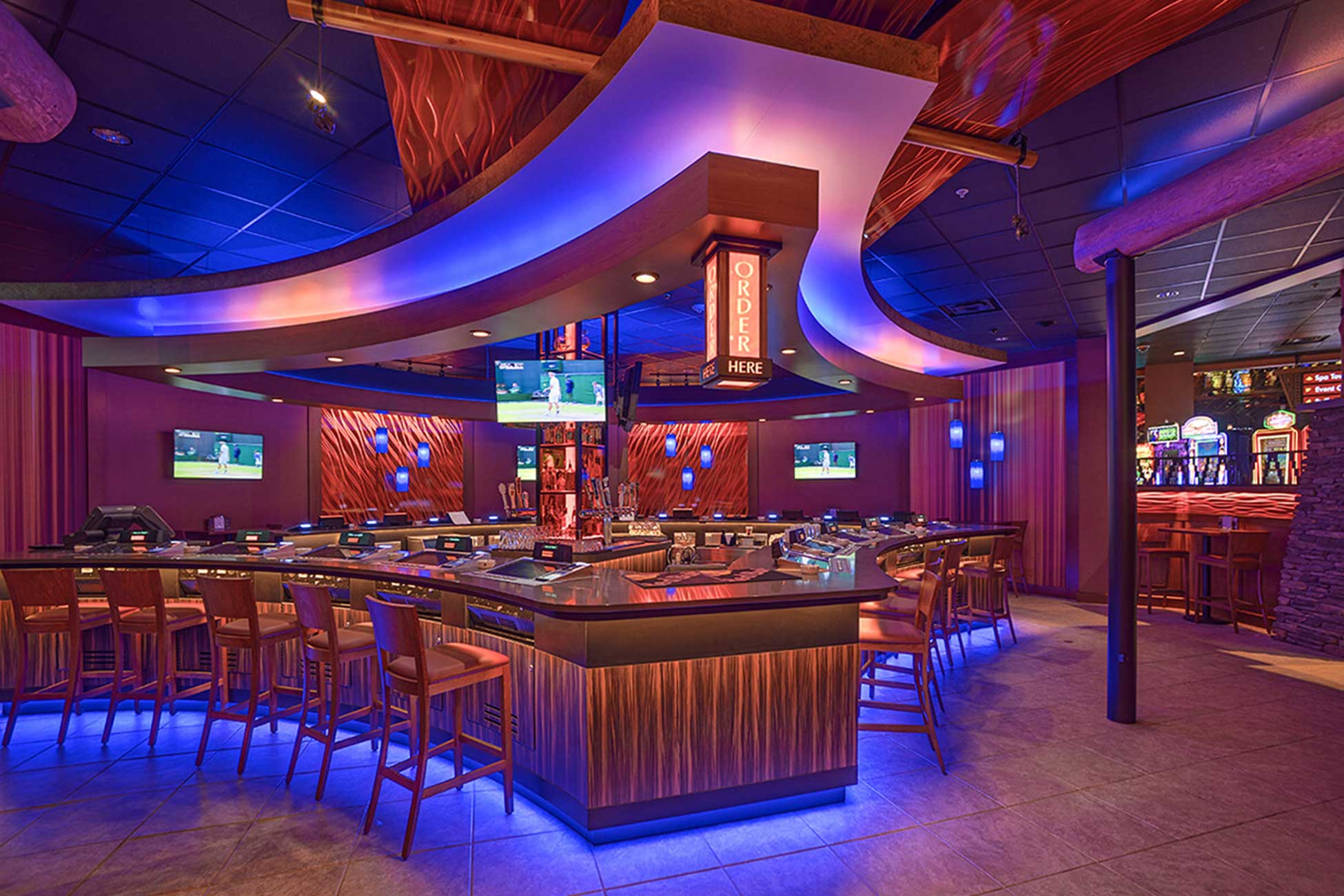 CDA Casino-Dining-Night Hawk Lounge_1950x1300