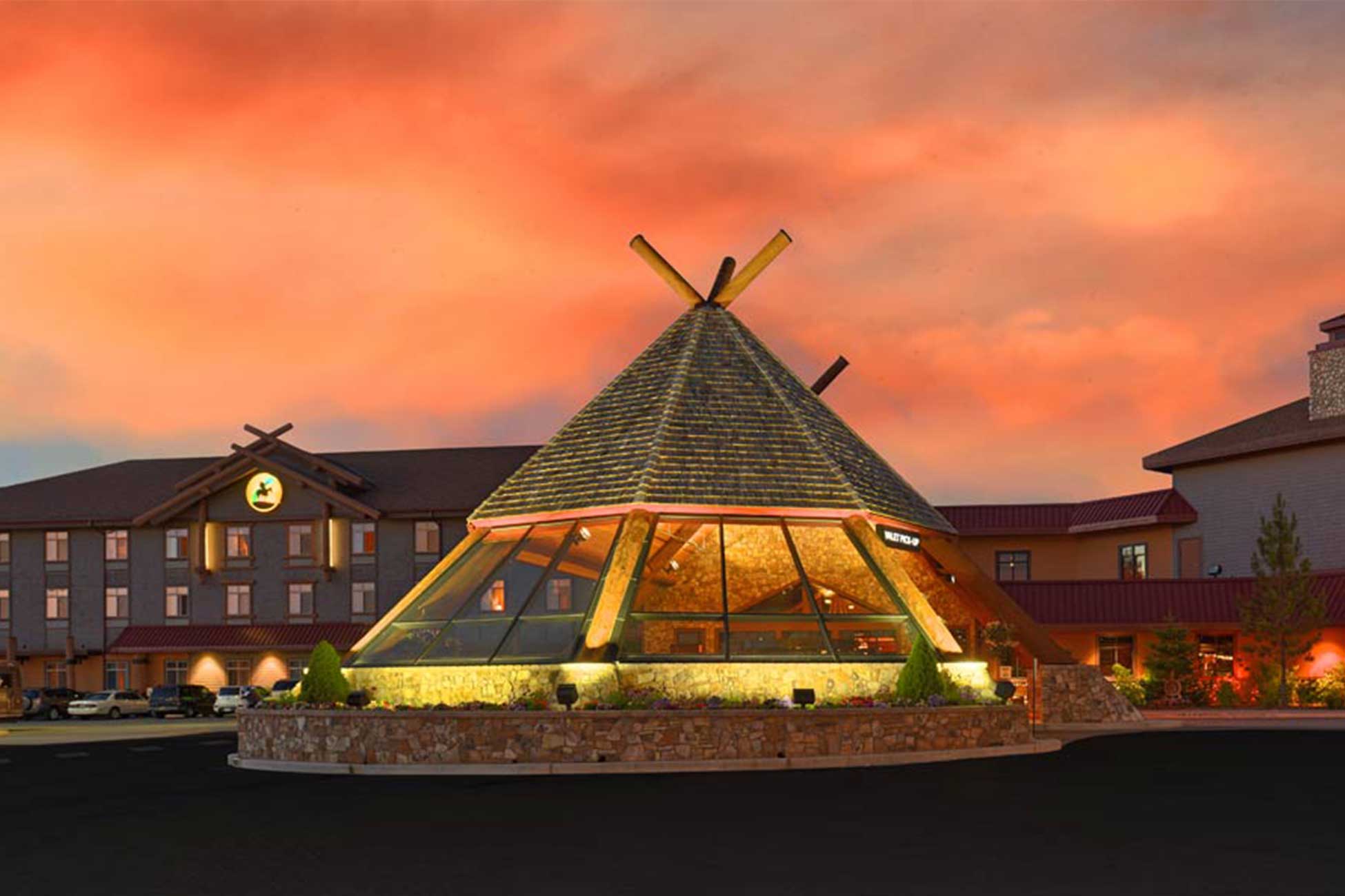 CDA_Casino_Hotel-Mountain-Lodge_1950x1300