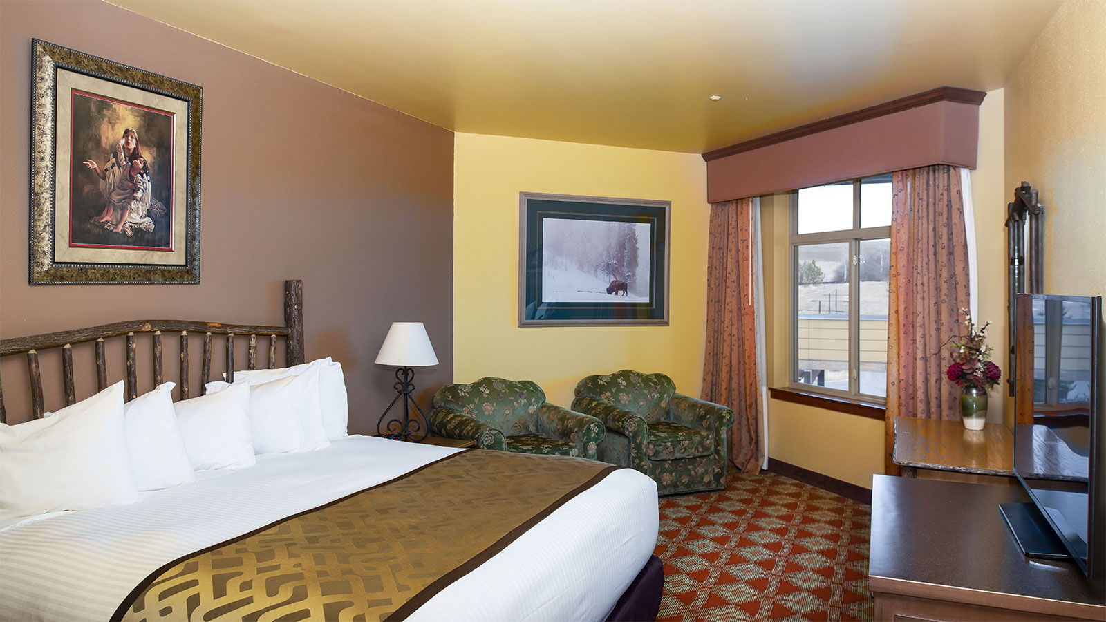 Mountain-Lodge_NKP-–-King-Plus-Room