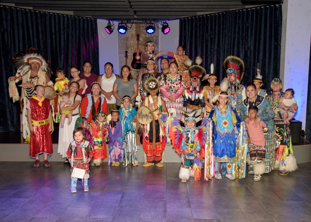 Drum_Dancers Group Picture