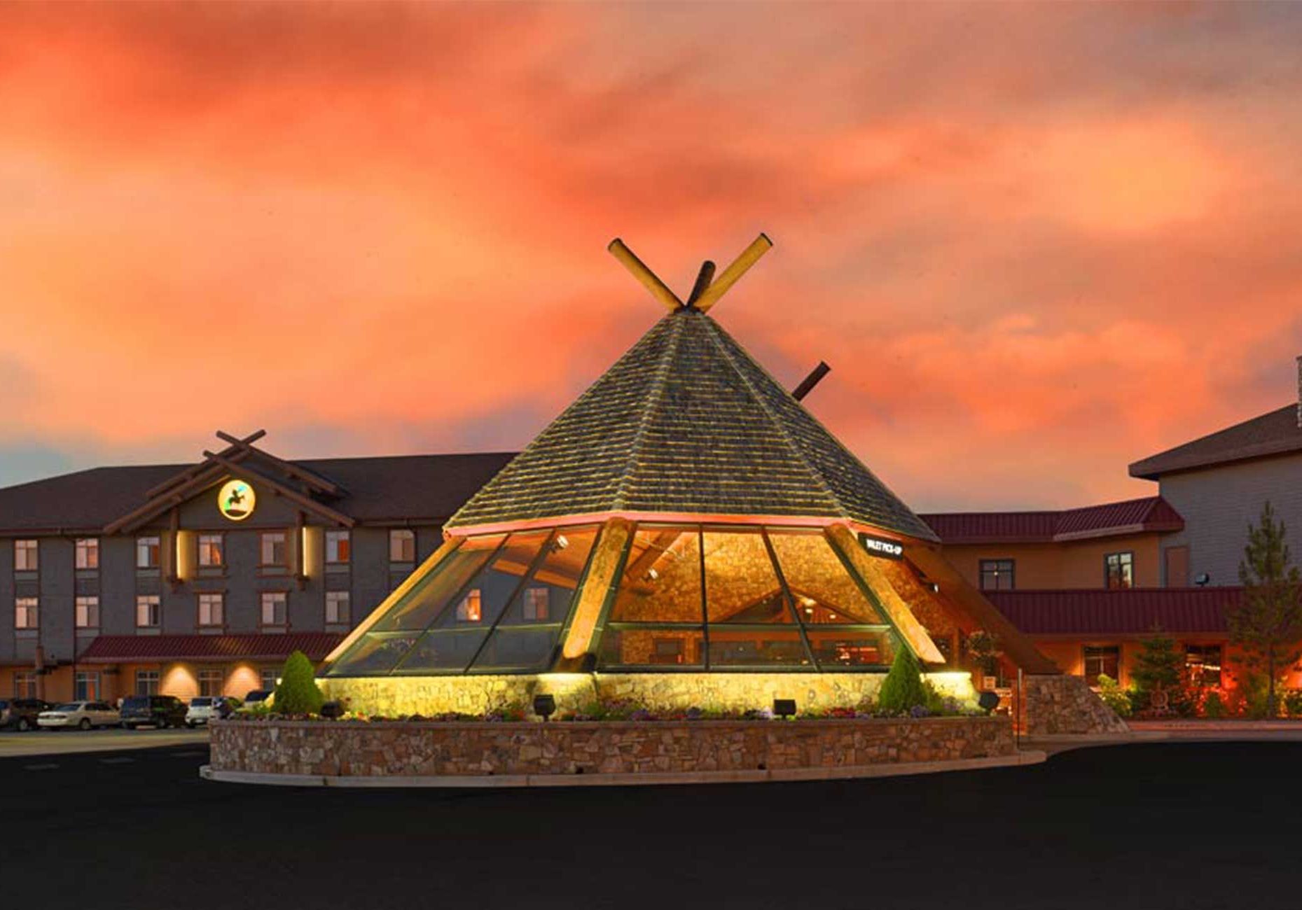 CDA_Casino_Hotel-Mountain-Lodge_1950x1300